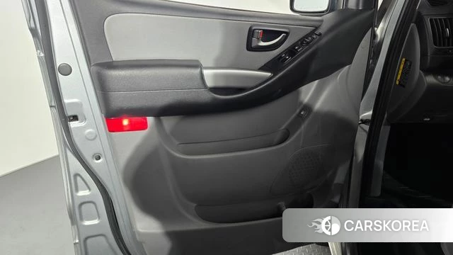 Hyundai The New Grand Starex id 4483209 из Кореи 16
