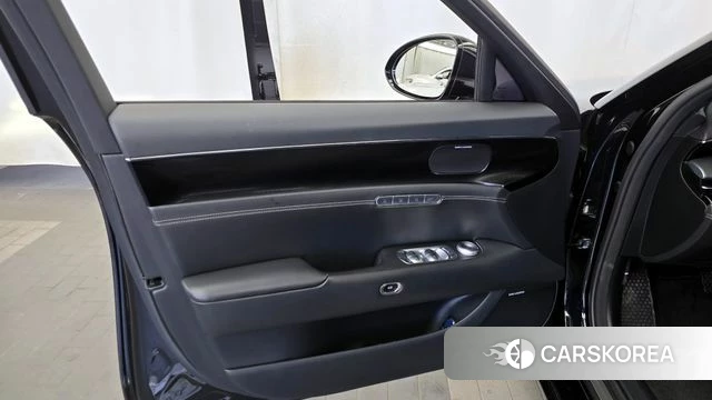 Genesis G90 (RS4) id 4230945 из Кореи 16