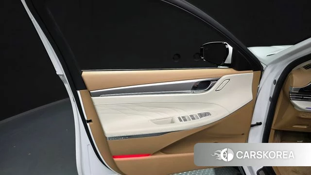 Hyundai The New Grandeur IG id 4581211 из Кореи 16