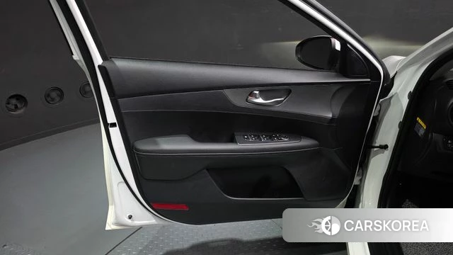 Kia Come New K3 id 4794714 из Кореи 16