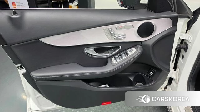 Mercedes-Benz C-Class W205 id 4581321 из Кореи 16