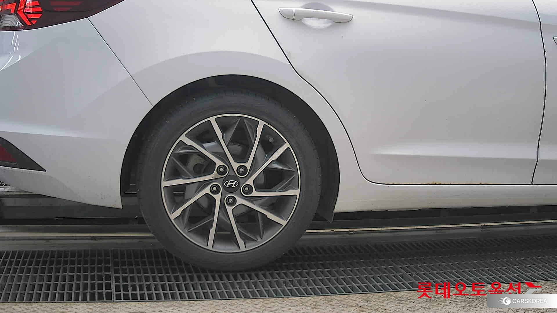 Hyundai Avante id 4289404 из Кореи 16