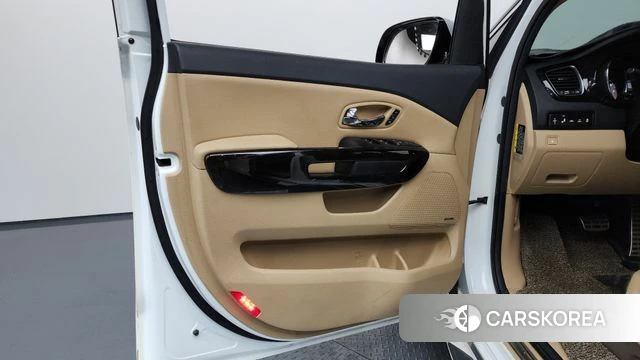 Kia The New Carnival id 4304387 из Кореи 16