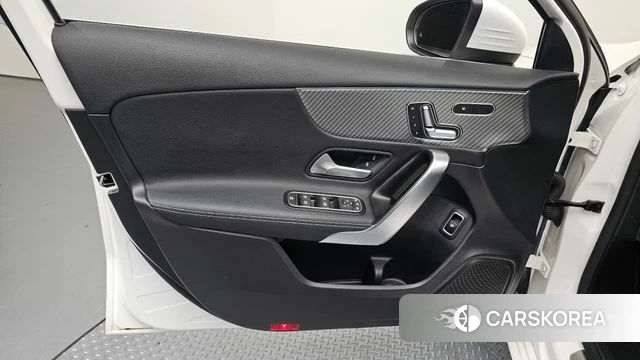 Mercedes-Benz A-Class W177 id 4266629 из Кореи 16