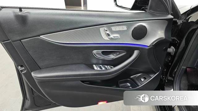 Mercedes-Benz E-Class W213 id 4196356 из Кореи 16