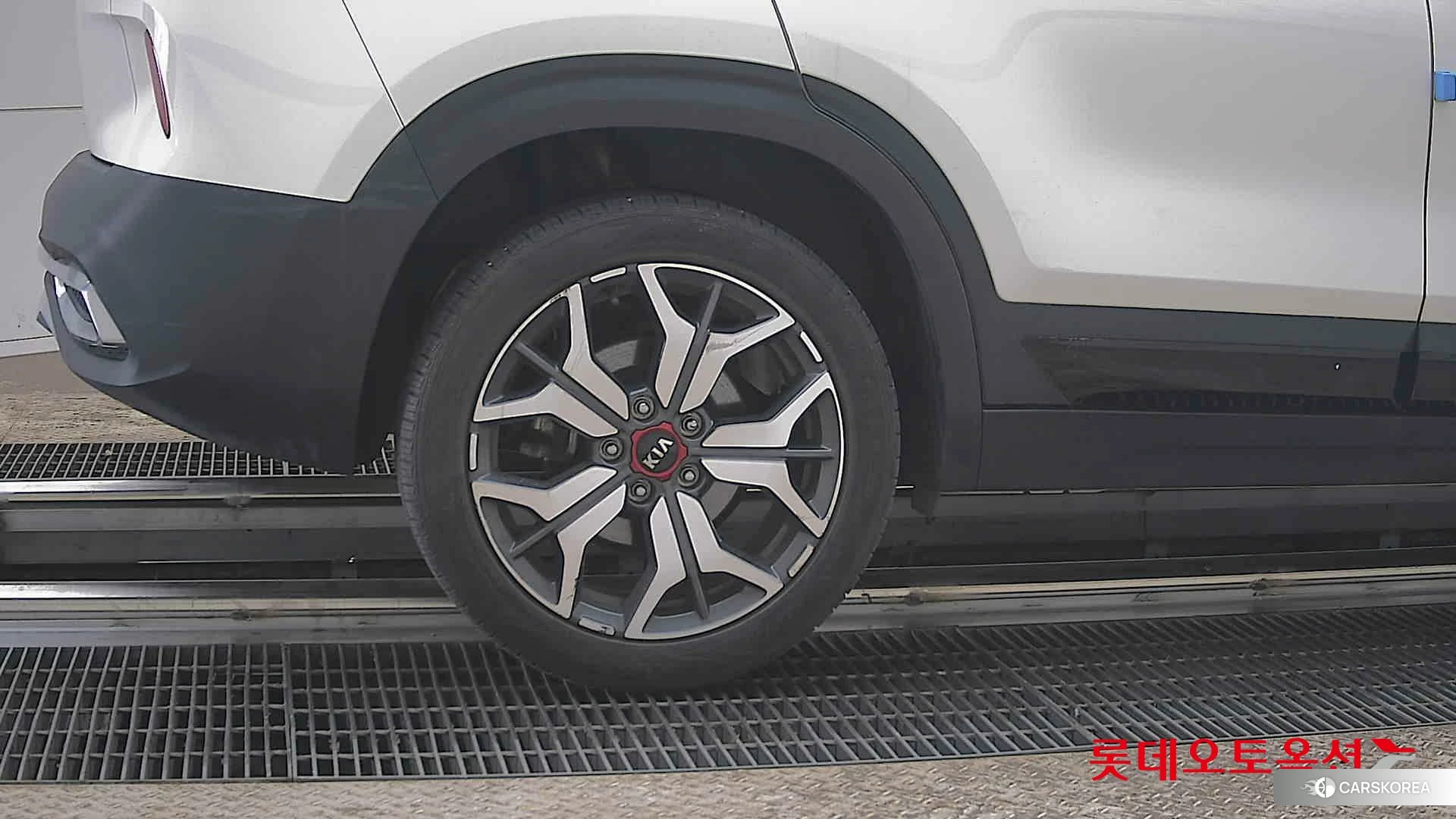 Kia Seltos id 3888392 из Кореи 16