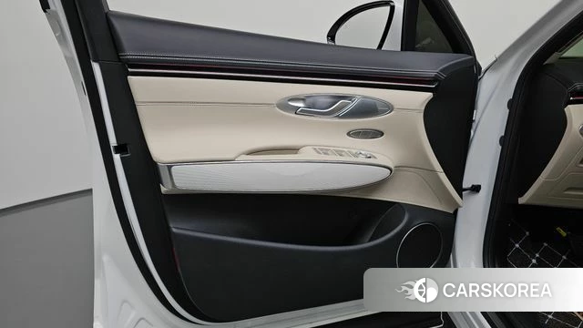 Genesis GV70 id 4266463 из Кореи 16