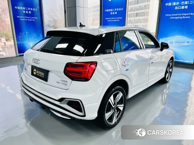 Audi Q2L id 4259097 из Китая 16