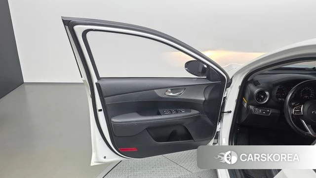 Kia Come New K3 id 4331420 из Кореи 16