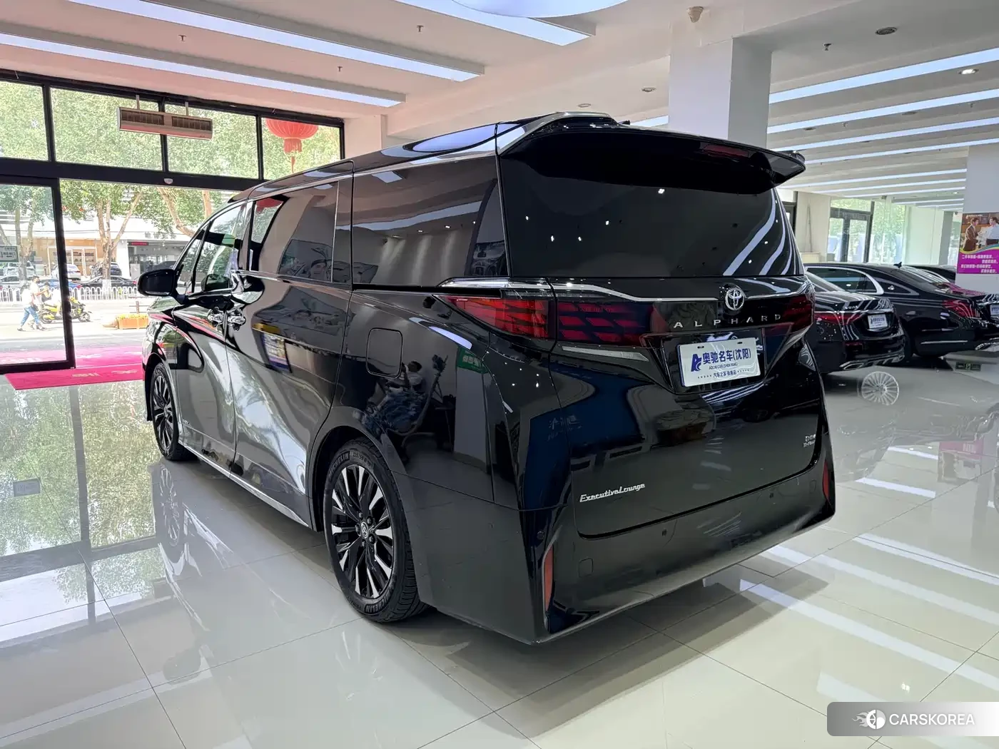 Toyota Alphard id 4559630 из Китая 16