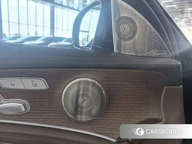 Mercedes-Benz E-class id 4263739 из Китая 16