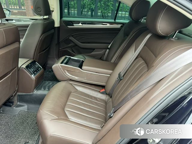 Volkswagen Huiang id 4272914 из Китая 16