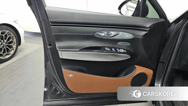 Genesis GV70 id 4636651 из Кореи 16