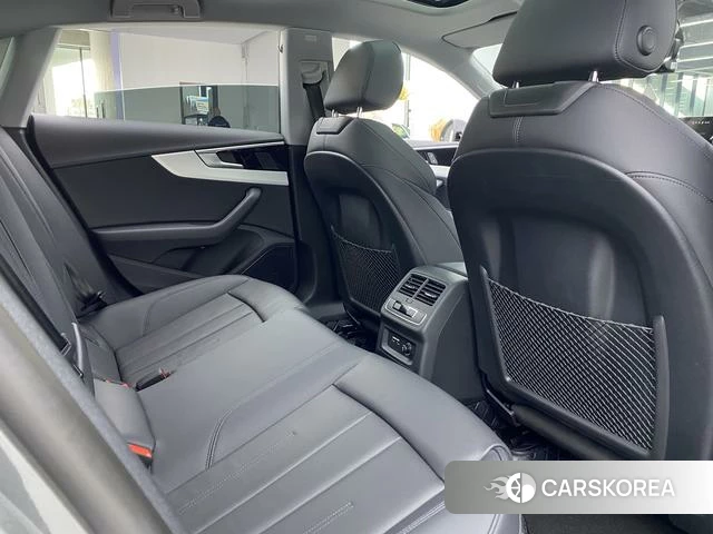 Audi A5 id 3810634 из Китая 16
