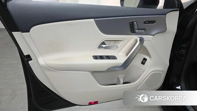 Mercedes-Benz A-Class W177 id 4343319 из Кореи 16