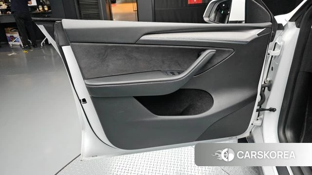 Tesla Model Y id 4792534 из Кореи 16