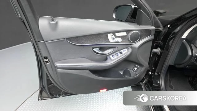 Mercedes-Benz C-Class W205 id 4671562 из Кореи 16