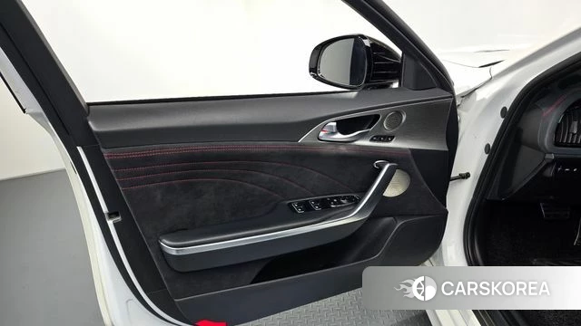 Kia Stinger Meister id 4495988 из Кореи 16