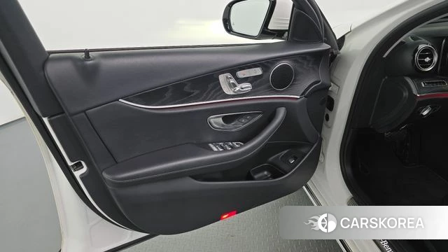 Mercedes-Benz E-Class W213 id 4727939 из Кореи 16