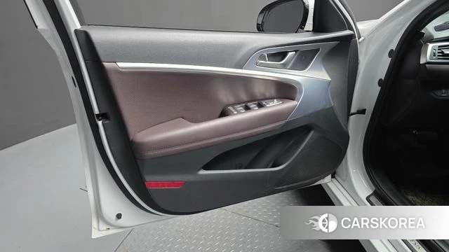 Genesis The New G70 id 4202738 из Кореи 16