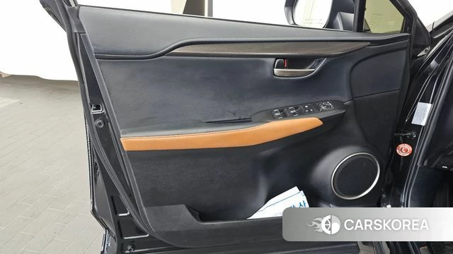 Lexus NX300h id 4530010 из Кореи 16