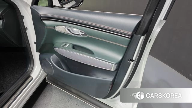 Genesis GV70 id 4186548 из Кореи 16