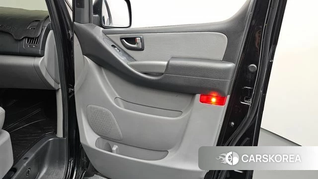 Hyundai The New Grand Starex id 4574126 из Кореи 16