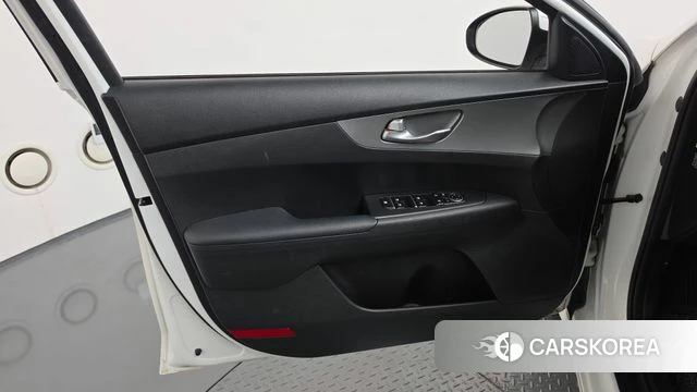 Kia Come New K3 id 4677009 из Кореи 16