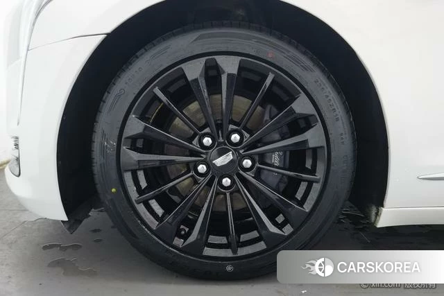 Cadillac CT6 PLUG-IN id 4210058 из Китая 16