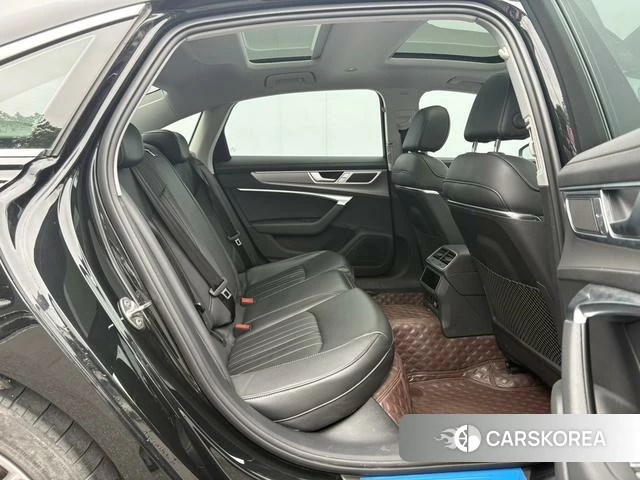 Audi A6L id 4359130 из Китая 16