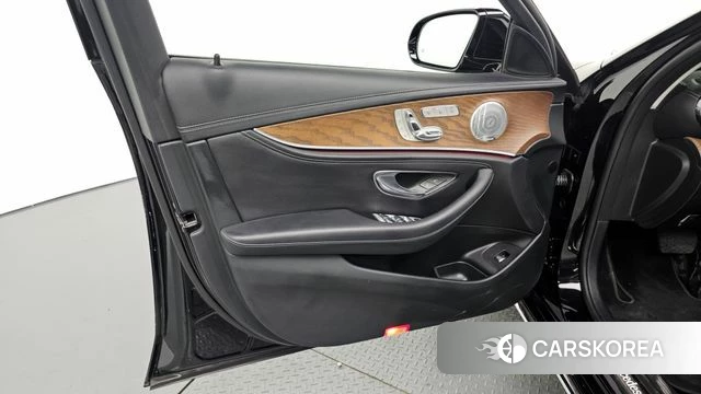 Mercedes-Benz E-Class W213 id 4775719 из Кореи 16