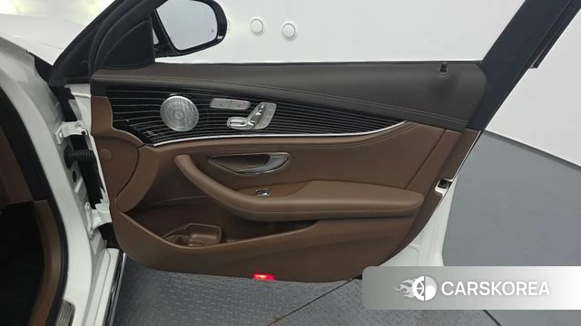 Mercedes-Benz E-Class W213 id 4754765 из Кореи 16