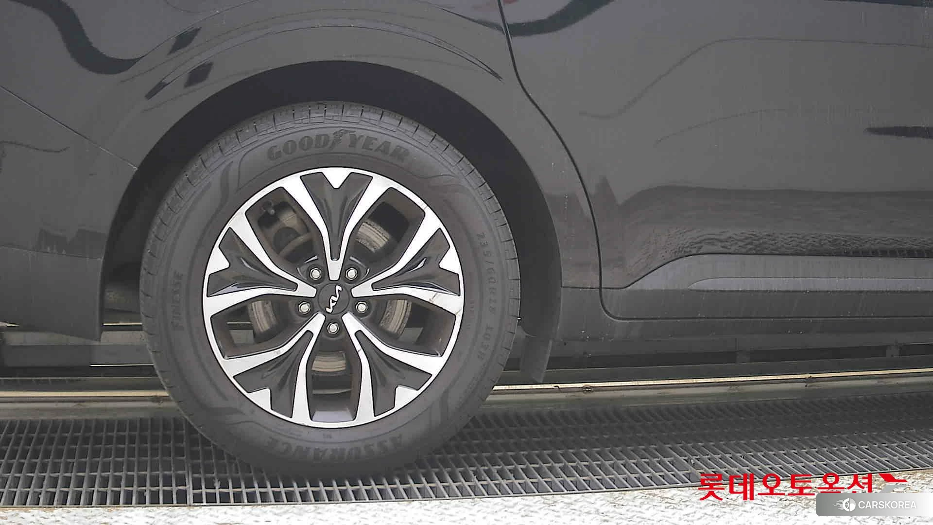 Kia Carnival id 4296858 из Кореи 16