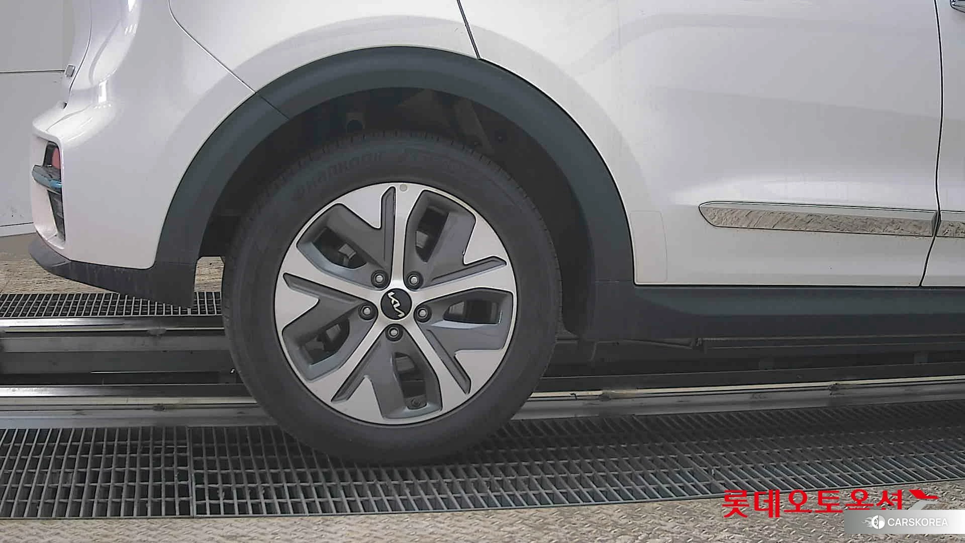 Kia Niro EV id 3882164 из Кореи 16