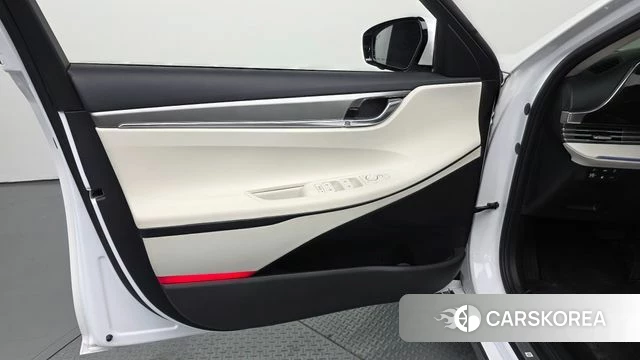 Hyundai The New Grandeur IG Hybrid id 4428780 из Кореи 16