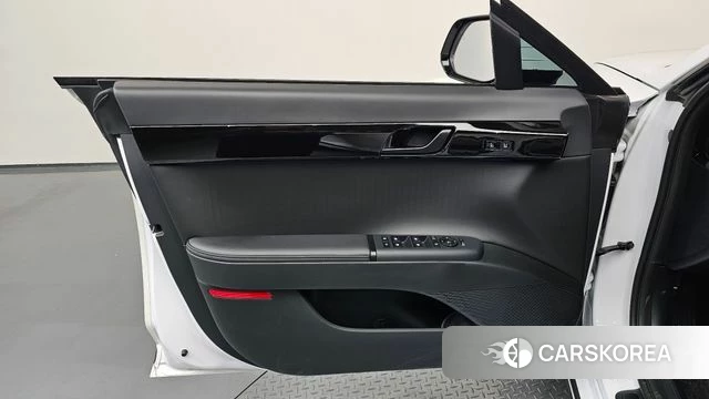 Hyundai Grandeur (GN7) id 4185753 из Кореи 16