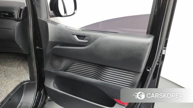 Hyundai Staria id 4624798 из Кореи 16