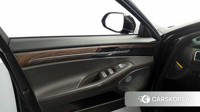 Genesis G90 id 4325411 из Кореи 16