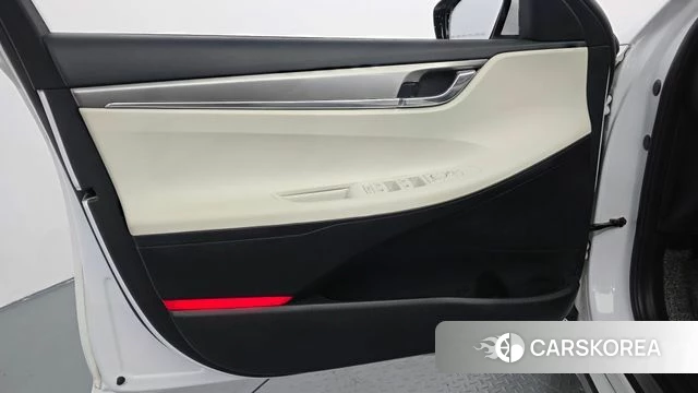 Hyundai The New Grandeur IG Hybrid id 4444322 из Кореи 16