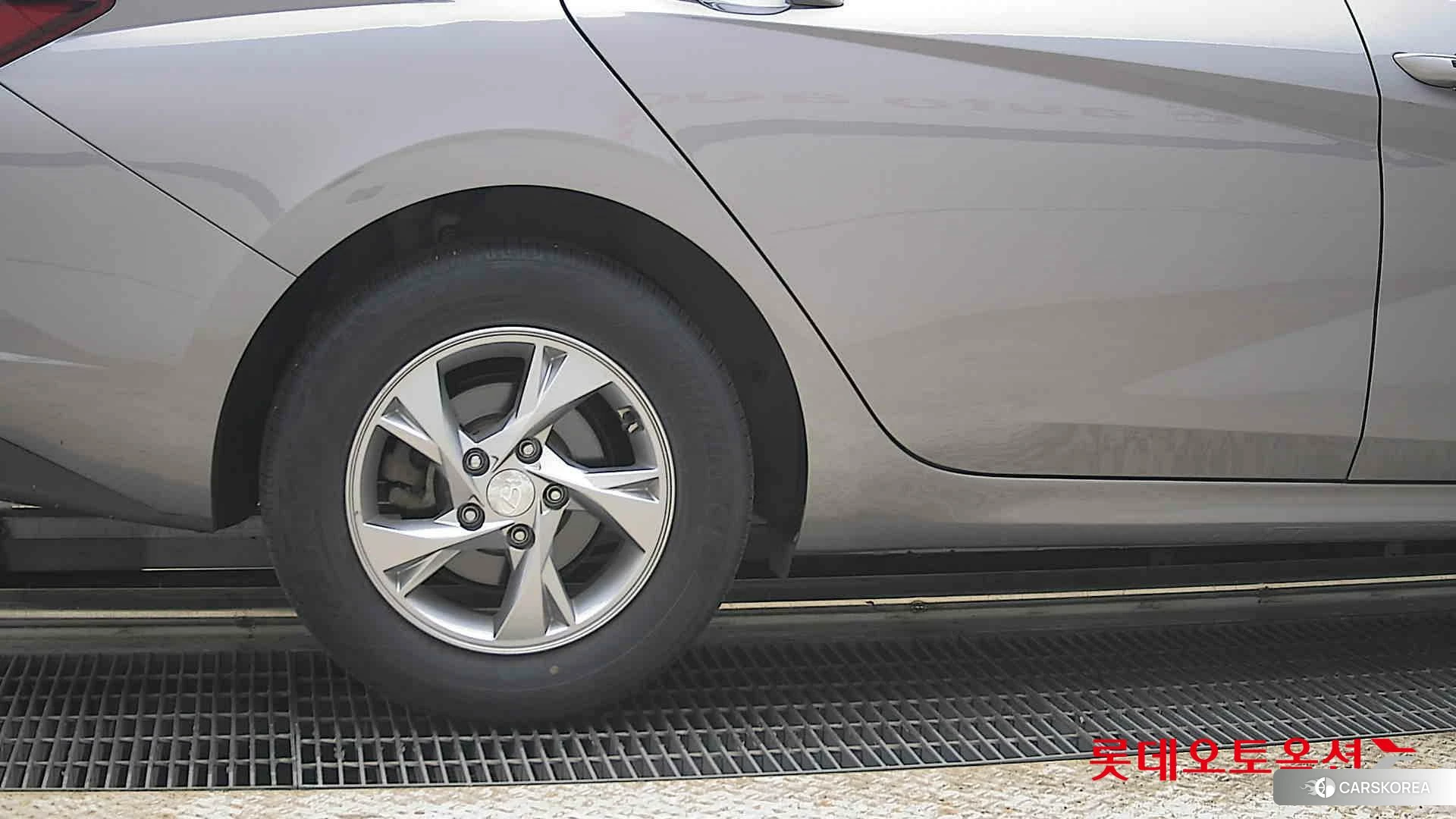 Hyundai Avante id 4289301 из Кореи 16