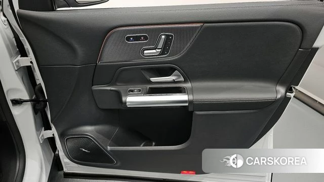 Mercedes-Benz EQA H243 id 4415607 из Кореи 16
