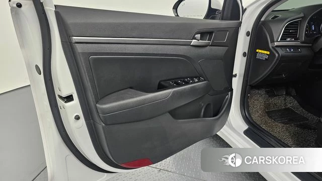 Hyundai Avante AD id 4424842 из Кореи 16