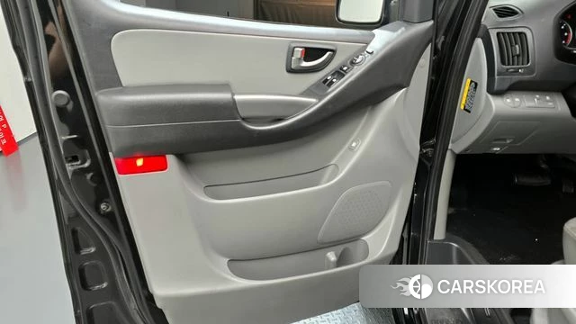Hyundai The New Grand Starex id 4345410 из Кореи 16