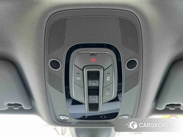 Audi Q5L id 4298021 из Китая 16