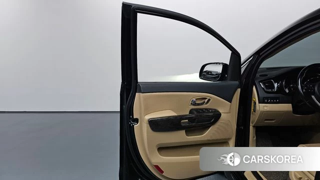 Kia The New Carnival id 4465260 из Кореи 16