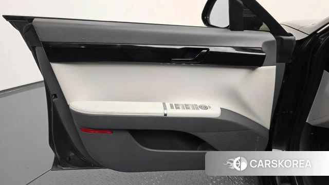 Hyundai Grandeur Hybrid (GN7) id 4893511 из Кореи 16