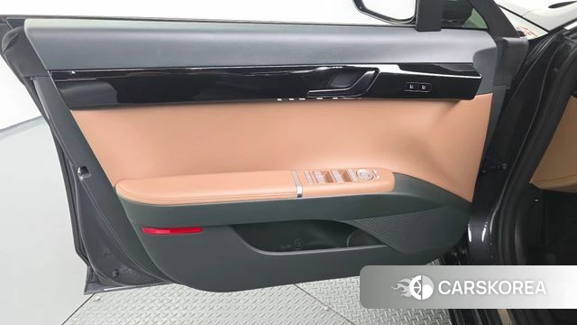 Hyundai Grandeur Hybrid (GN7) id 4516723 из Кореи 16