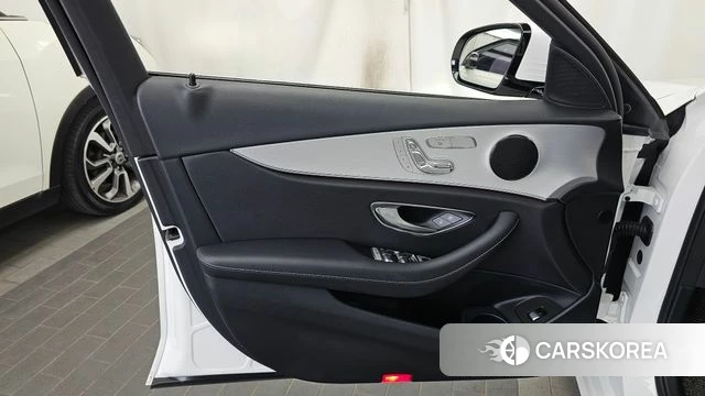 Mercedes-Benz E-Class W213 id 4429558 из Кореи 16