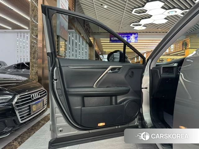 Lexus RX id 4262175 из Китая 16