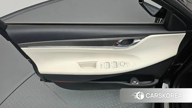 Hyundai The New Grandeur IG Hybrid id 4929396 из Кореи 16